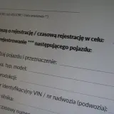 Wniosek o przerejestrowanie samochodu. Formularz zawiera pola do wpisania danych pojazdu: rodzaj, marka, rok produkcji, numer VIN i silnika.