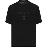 Schwarzes Prada T-Shirt für Herren mit Ton-in-Ton-Logo auf der Brust.