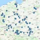 Mapa Polski i okolic z zaznaczonymi miejscami, gdzie są odcinkowe pomiary prędkości.