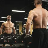 Cómo hacer definición en el gimnasio: claves para perder grasa y ganar músculo