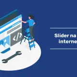 Tworzenie slidera na stronie internetowej: programistka na drabinie edytuje kod i obrazy, obok klucz.