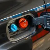 Zbiornik AdBlue i Diesel w samochodzie. Po dolaniu AdBlue kontrolka nie gaśnie, mimo że płyn jest uzupełniony.