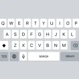 Klawiatura iPhone'a z literami QWERTY. Dowiedz się, jak zmienić wygląd klawiatury w iPhone, aby dopasować ją do swoich potrzeb.