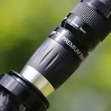 Soczewka Barlowa 3x Premium, używana do zwiększania powiększenia teleskopu, z widocznym oznaczeniem "LE Series 9mm".