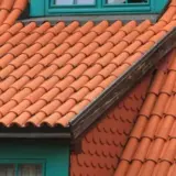 Ile zarabia dekarz w Polsce netto? Zaskakujące fakty o pensjach