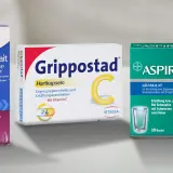 Drei Packungen Medikamente gegen Erkältung: MediNait, Grippostad C und Aspirin Complex.
