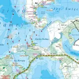 Mapa Mazur pokazuje Jezioro Mamry i Jezioro Harsz. Ile jest jezior na Mazurach? Tysiące!