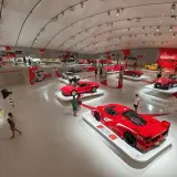 Maranello czy Modena? Które muzeum Ferrari wybrać? Poradnik