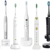 Szczoteczka soniczna AEG czy Philips - co wybrać dla zdrowia zębów?
