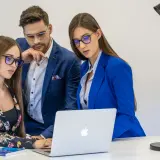 Jak zadbać o swoje oczy przy pracy przed komputerem?