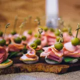 Bezglutenowe menu na imprezę: 15+ dań, które pokochają wszyscy!
