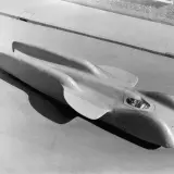 Strömlinjeformad t80 Mercedes-bil, en aerodynamisk skönhet redo för rekordförsök.