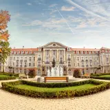Szczawno-Zdrój: Zacisze marzeń czy zyskowna inwestycja? Sprawdź!