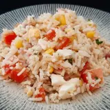 Des recettes de salade de riz sans thon pour des repas savoureux