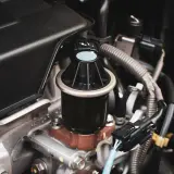 Componente del motor de coche de gasolina que podría causar tirones a bajas revoluciones.