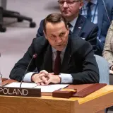 Najnowsze newsy tygodnia: nowe obostrzenia, przywileje i polityka.