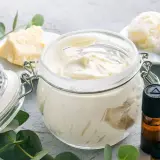 Domowy dezodorant w kremie: prosty przepis i naturalna ochrona