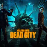 Dwóch bohaterów, Negan i Maggie, stoi na tle zniszczonej Statuy Wolności w mrocznym, postapokaliptycznym mieście. Tytuł "The Walking Dead: Dead City" widnieje na pierwszym planie.