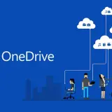 Personas interactuando con la nube de OneDrive, mostrando la copia de seguridad de archivos y datos.