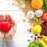 Skuteczne sposoby na oczyszczenie żył z cholesterolu i poprawę zdrowia