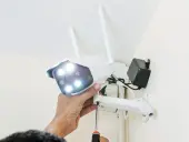 Jak uruchomić kamerę Wi-Fi? Bezpiecznie i w kwadrans!