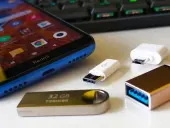 Podłącz pendrive do iPhone'a (Lightning/USB-C): Pełny poradnik