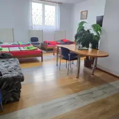 Tanie noclegi w dworku we Wrocławiu – komfort i wygoda w zasięgu ręki