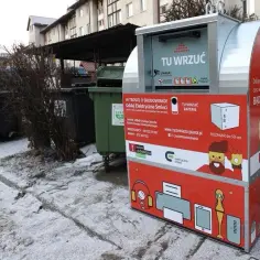 Gdzie wyrzucić słuchawki, aby nie szkodzić środowisku?