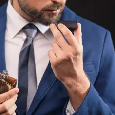 Woda perfumowana czy woda toaletowa jest mocniejsza – poznaj różnice