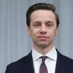 Kogo popiera Bosak? Odkryj jego wybór w wyborach prezydenckich