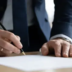 Jak napisać wniosek o zmianę imienia i uniknąć błędów w procesie