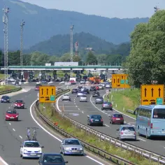 Ile można jechać na autostradzie w Słowenii? Poznaj ważne przepisy