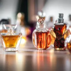 Jak psikać się perfumami, aby zapach utrzymywał się dłużej