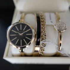 Zegarek damski Anne Klein Swarovski Crystal – elegancja i styl w jednym
