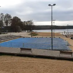 Ile kosztuje budowa lodowiska? Poznaj ukryte wydatki i oszczędności