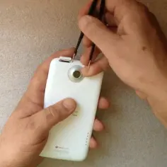Wymiana baterii w HTC One X - uniknij problemów i zrób to sam
