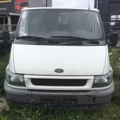 Ford Transit na części: Kompletny poradnik demontażu i sprzedaży