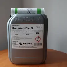 Jak wybrać odpowiedni olej hydrauliczny do koparki, aby uniknąć awarii