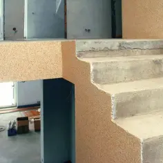 Czym wyłożyć schody betonowe wewnętrzne: 8 najlepszych opcji