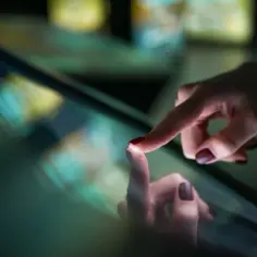 Do czego służy monitor? Poznaj jego funkcje i zastosowania w codziennym życiu