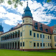 Pałac w Krobielowicach – historia, zwiedzanie i atrakcje, które warto poznać