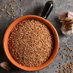 Czy w kaszy jest gluten? Odkryj prawdę o kaszy gryczanej i jaglanej