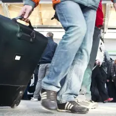 Jaki bagaż można zabrać do pociągu intercity? Zasady i limity
