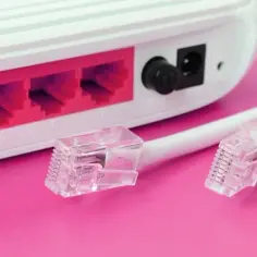 Jak podłączyć kabel ethernet do komputera i uniknąć problemów z internetem