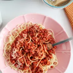 Wegańskie spaghetti bolognese - pyszny sposób na zdrowy obiad
