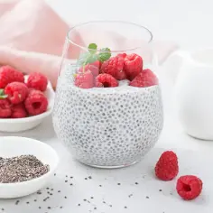 Jak długo pudding z chia może stać w lodówce? Sprawdź, by uniknąć zepsucia!