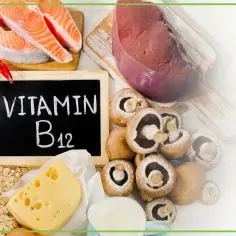 B12 witamina w produktach: łosoś, wątróbka, wołowina, krewetki, ser, jajka, mleko, płatki owsiane i grzyby.