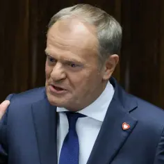 Jakie wykształcenie ma Donald Tusk? Zaskakujące fakty o jego studiach
