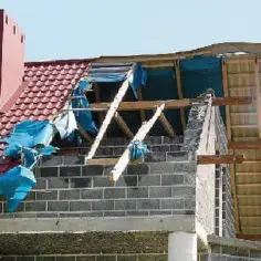 Jak zabezpieczyć strop na zimę i uniknąć kosztownych uszkodzeń