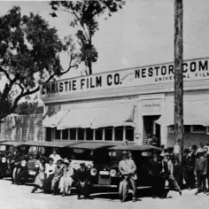 Co to jest Hollywood? Odkryj jego znaczenie i historię w filmie
